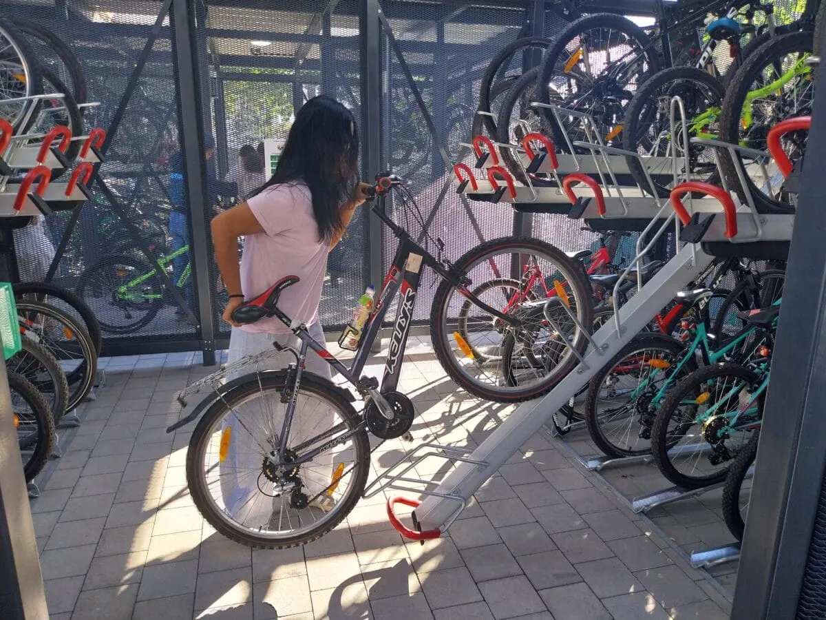 Rozvoj cyklistickej infraštruktúry v Senci – revitalizácia a zmena organizácie dopravy Štefánikova ul. – ZŠ Mlynská v Senci – I. etapa