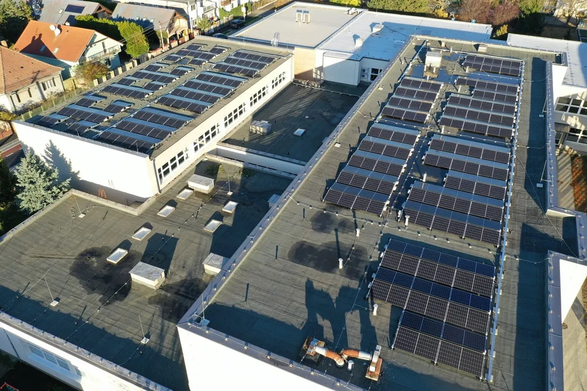 Fotovoltický zdroj elektrickej energie – ZŠ Mlynská, ZŠ Tajovského, ZŠ s VJM Alberta Molnára Szencziho, MŠ Kollárova