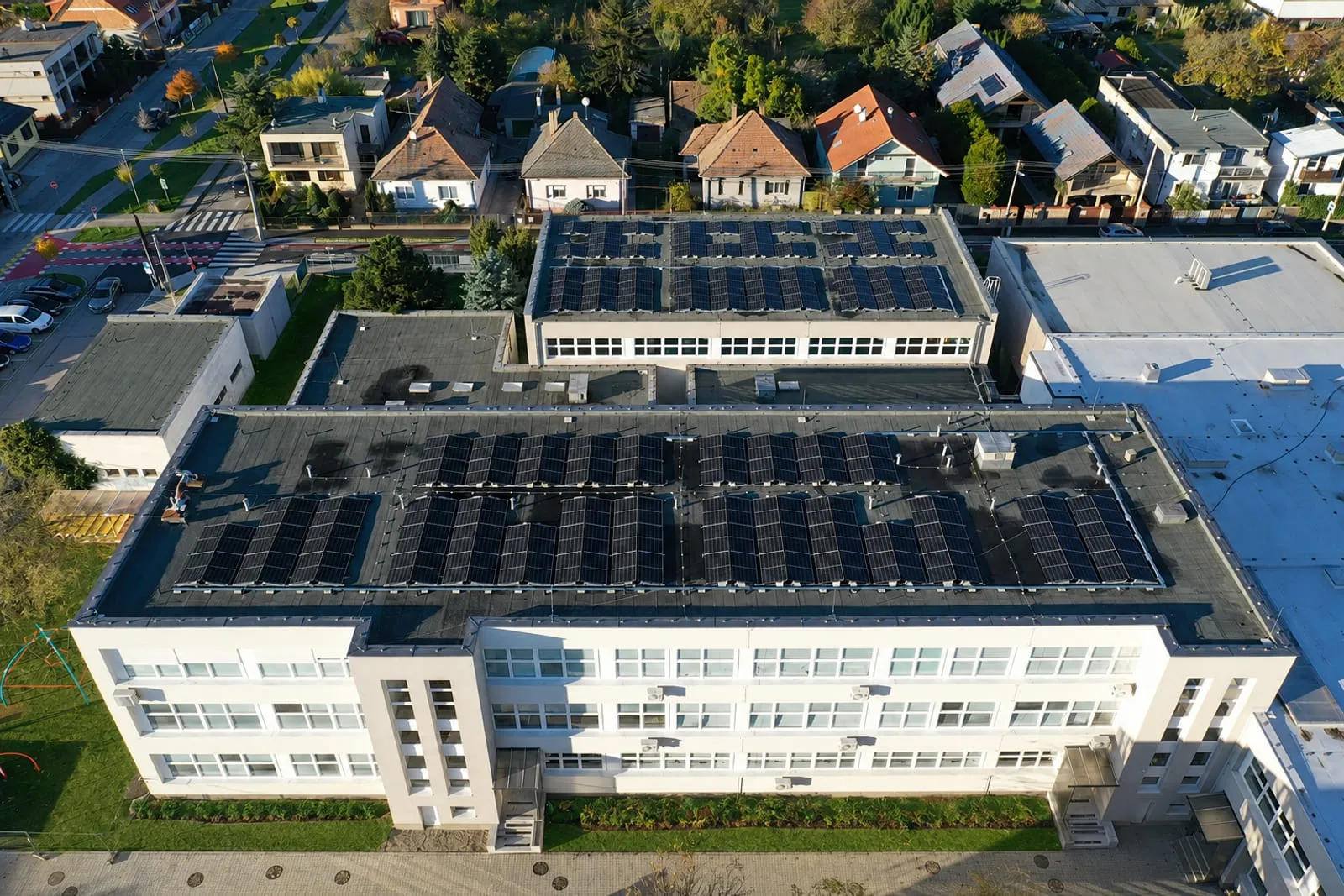 Fotovoltický zdroj elektrickej energie – ZŠ Mlynská, ZŠ Tajovského, ZŠ s VJM Alberta Molnára Szencziho, MŠ Kollárova