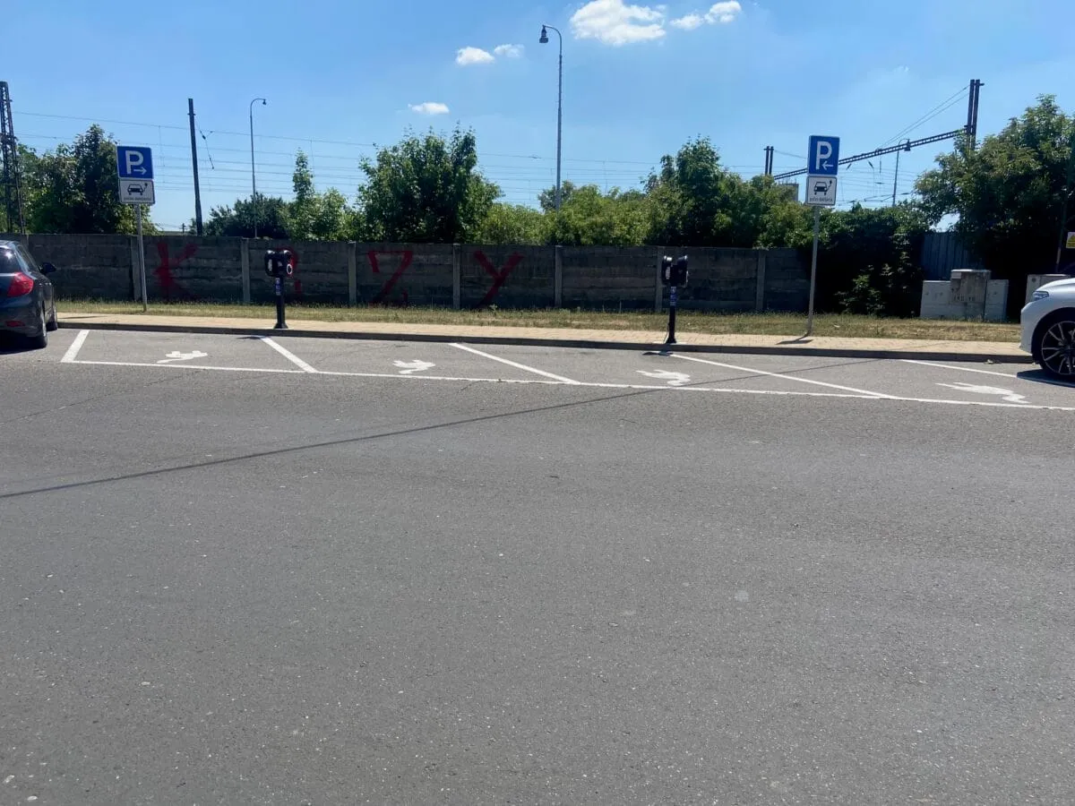 Budovanie verejne dostupnej nabíjacej infraštruktúry v meste Senec