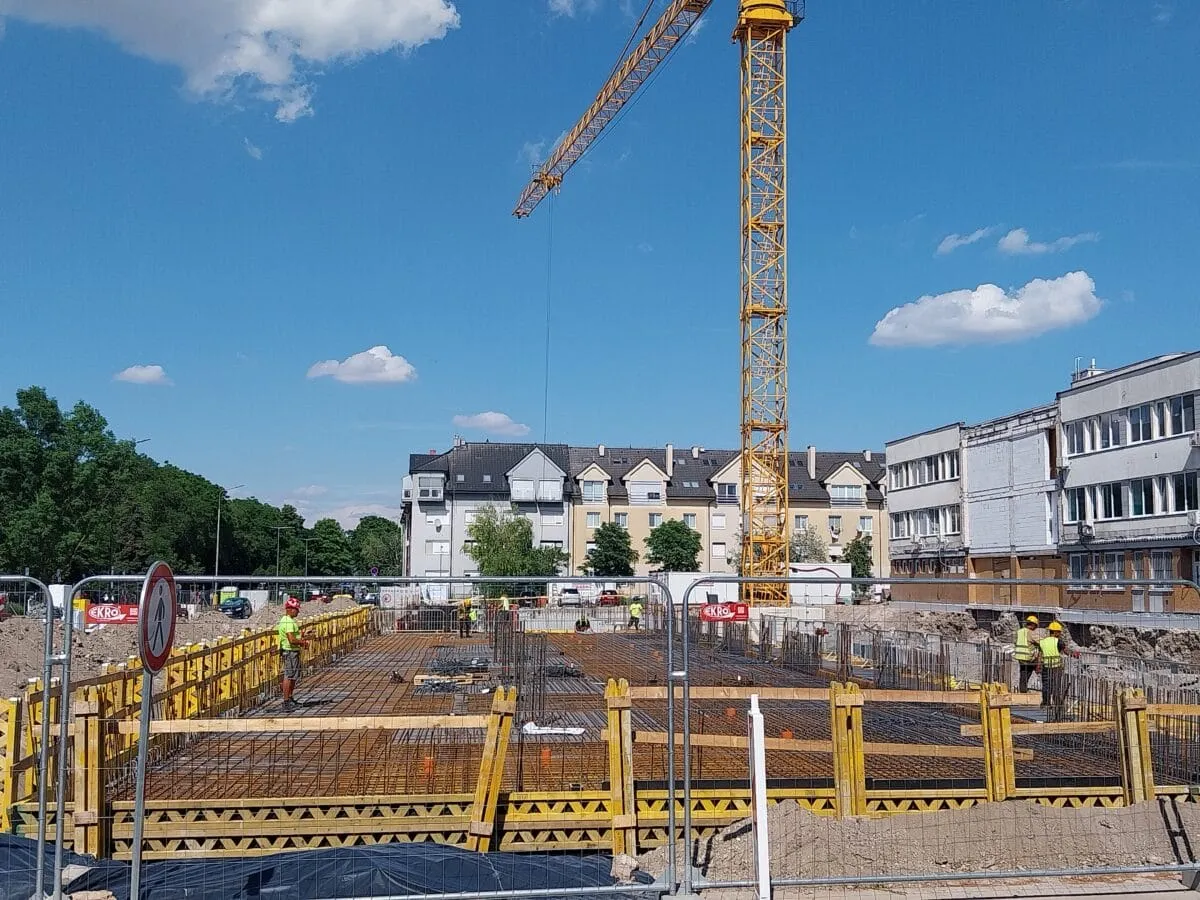 Rekonštrukcia a prístavba polikliniky Senec
